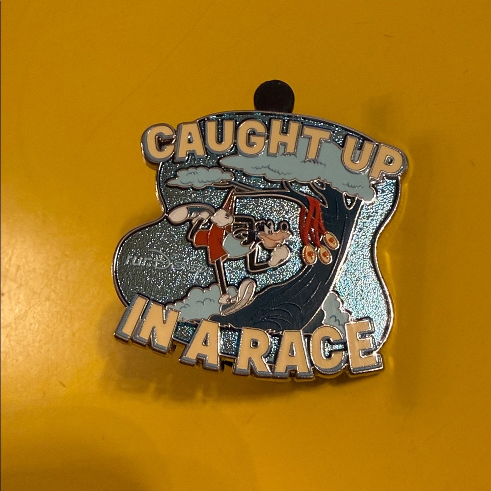 Disney RunDisney Postcard with Goofy’s 2026 race Pin
